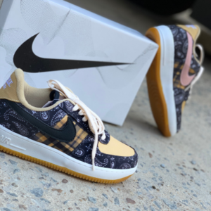 Tênis Nike Stussy x Air Force 1 Low Fossil - CZ9084-200