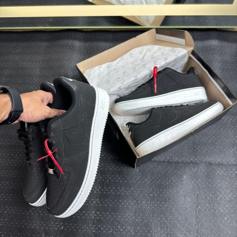 Tênis Nike AIR Force – Branco e Preto FJ4146-104