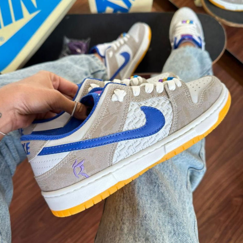 Tênis Nike Dunk Low Rayssa Leal - FZ5251-001editarEditar produto